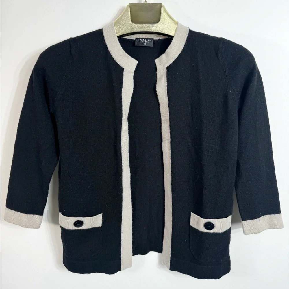 Vintage Chanel Uniform 1980s Wool knit Cardigan Black size 40 - Picture 2 of 7